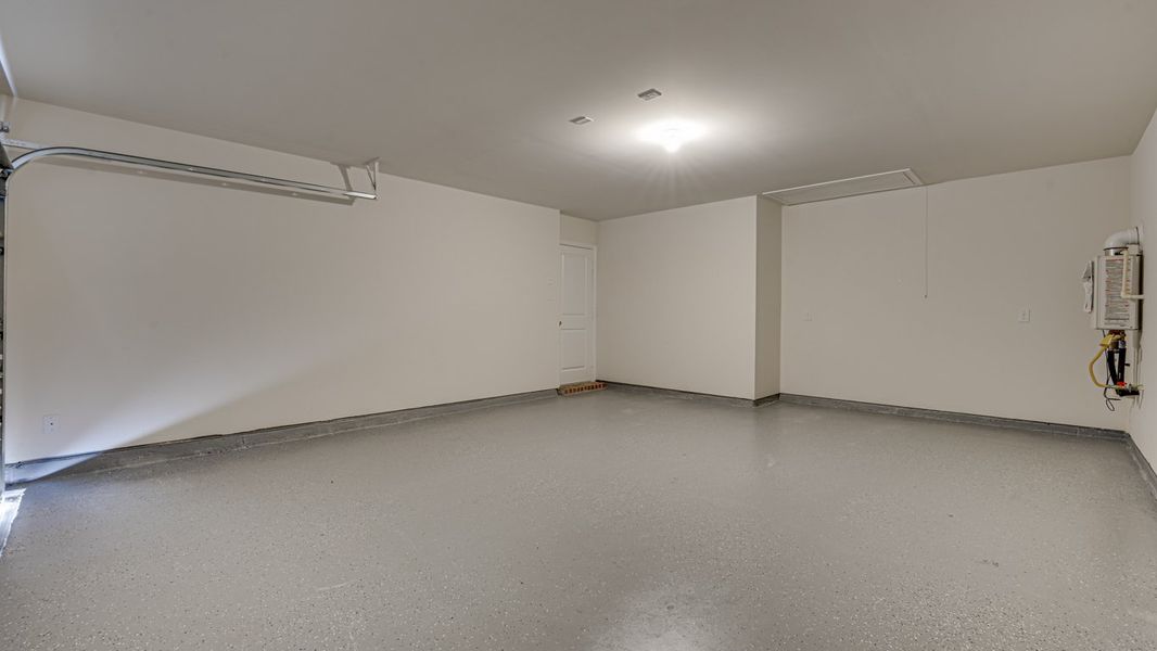 Spacious, unfurnished interior of a new home in Blackhawk, Tucson (Image 26). Spacious, unfurnished interior of a new home in Blackhawk, Tucson (Image 26).
