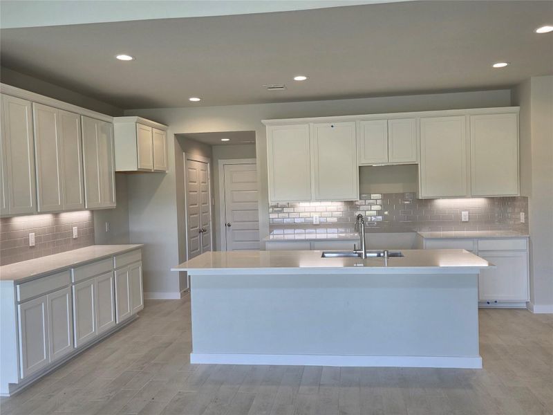 Furnished interior view inside a new home in Barton Creek Ranch, Conroe (Image 7). Furnished interior view inside a new home in Barton Creek Ranch, Conroe (Image 7).