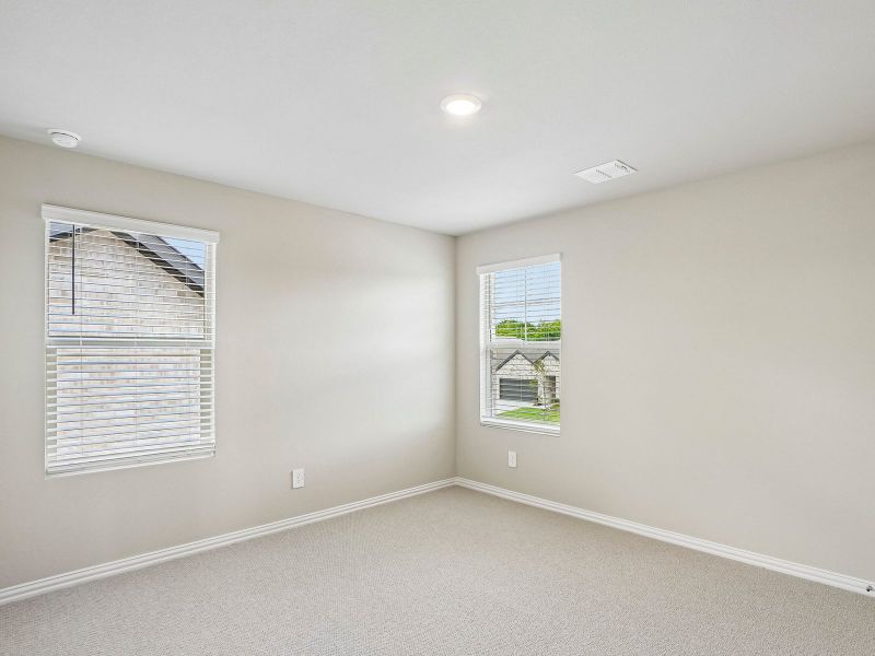Spacious, unfurnished interior of a new home in Eastridge - Signature Series, Princeton (Image 19).