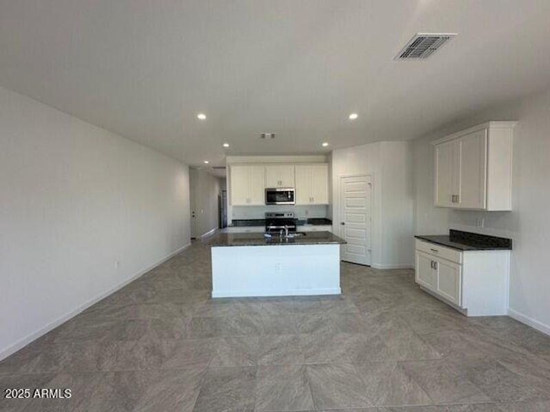 Lot 21 Cali 12 Lot 21 Cali 12