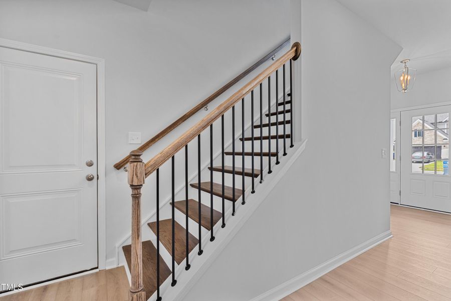 23-Ashley 2102 Channel-23