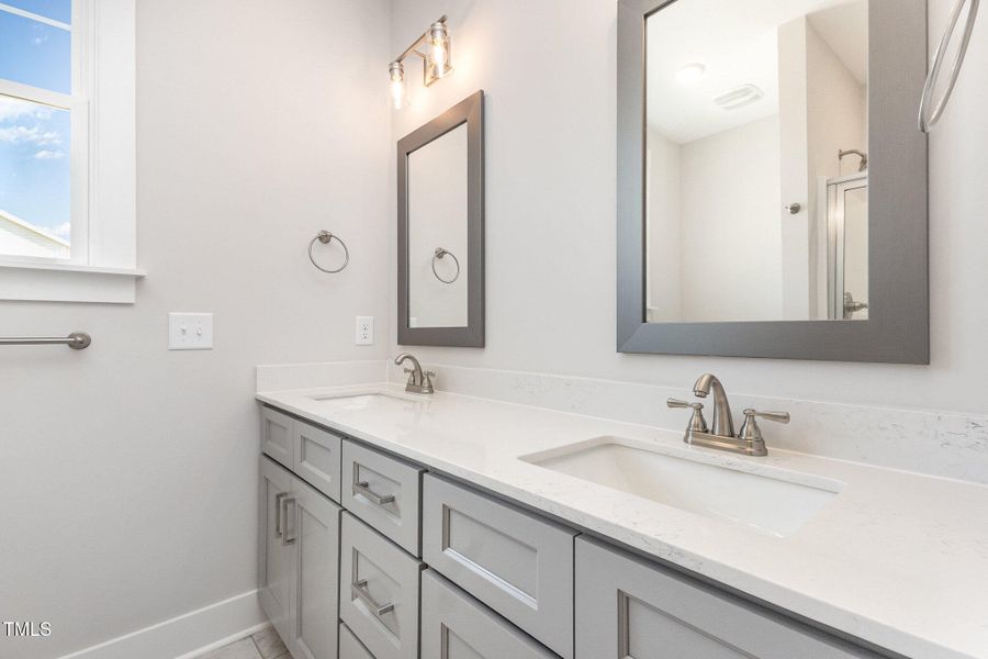 019_kv0a0652-edit_755