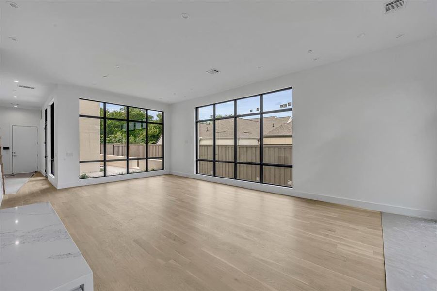 Spacious, unfurnished interior of a new home in , Dallas (Image 20). Spacious, unfurnished interior of a new home in , Dallas (Image 20).