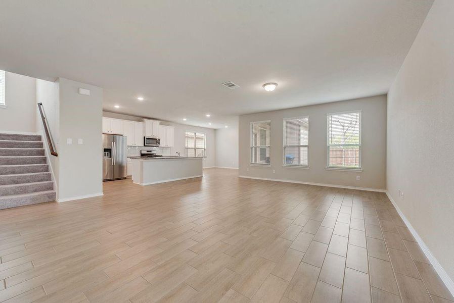 Spacious, unfurnished interior of a new home in , Fort Worth (Image 16).