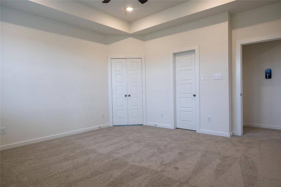Spacious, unfurnished interior of a new home in Ashland, Angleton (Image 12).