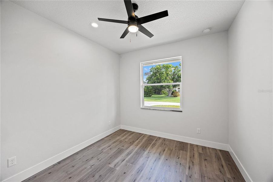 Spacious, unfurnished interior of a new home in , Rotonda West (Image 9).