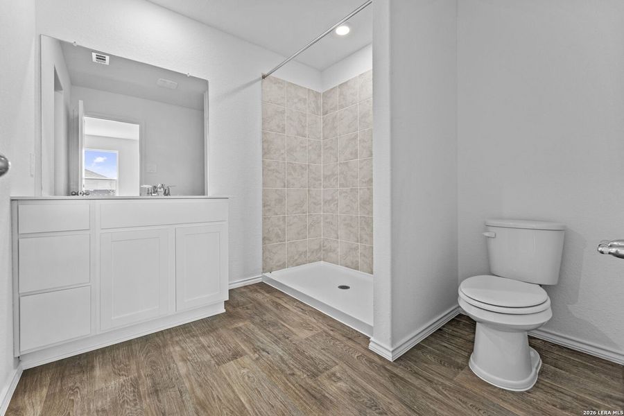 Furnished interior view inside a new home in Avenida, Converse (Image 7).