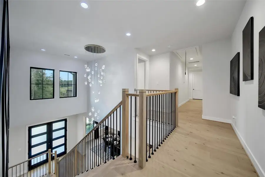 Spacious, unfurnished interior of a new home in ARTAVIA, Conroe (Image 21).