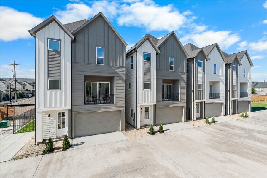 Front exterior of a new home in , Houston, TX, highlighting curb appeal (Image 24).