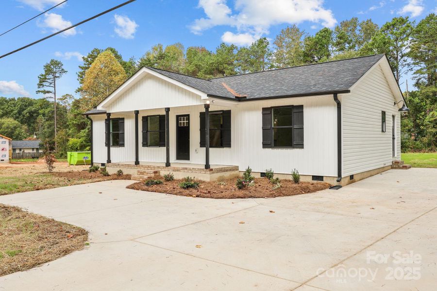 Exterior details and patio area of a home in , Salisbury (Image 21).