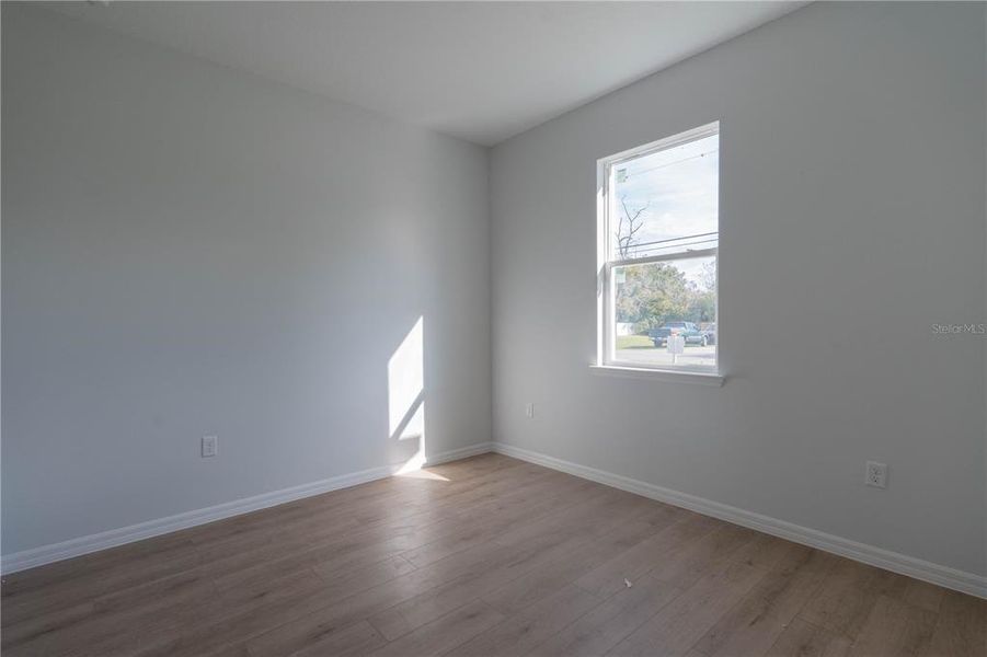 Spacious, unfurnished interior of a new home in , Tavares (Image 22).