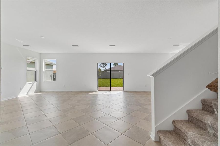 Spacious, unfurnished interior of a new home in Avalon West, Spring Hill (Image 27).