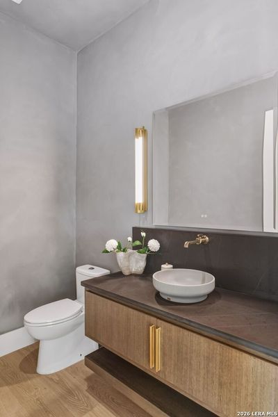 Close-up of interior finishes inside a home in , Fredericksburg (Image 25). Close-up of interior finishes inside a home in , Fredericksburg (Image 25).