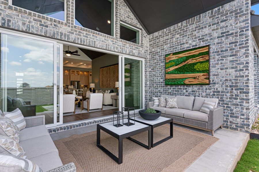 Exterior details and patio area of a home in Lariat, Liberty Hill (Image 40).