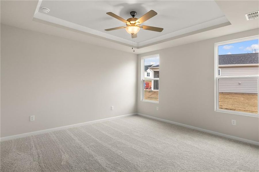 Spacious, unfurnished interior of a new home in Sun City Peachtree, Griffin (Image 7).