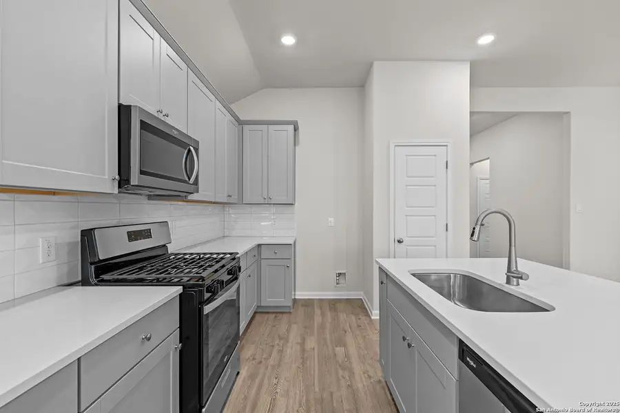 Furnished interior view inside a new home in Hunter's Ranch, San Antonio (Image 6). Furnished interior view inside a new home in Hunter's Ranch, San Antonio (Image 6).