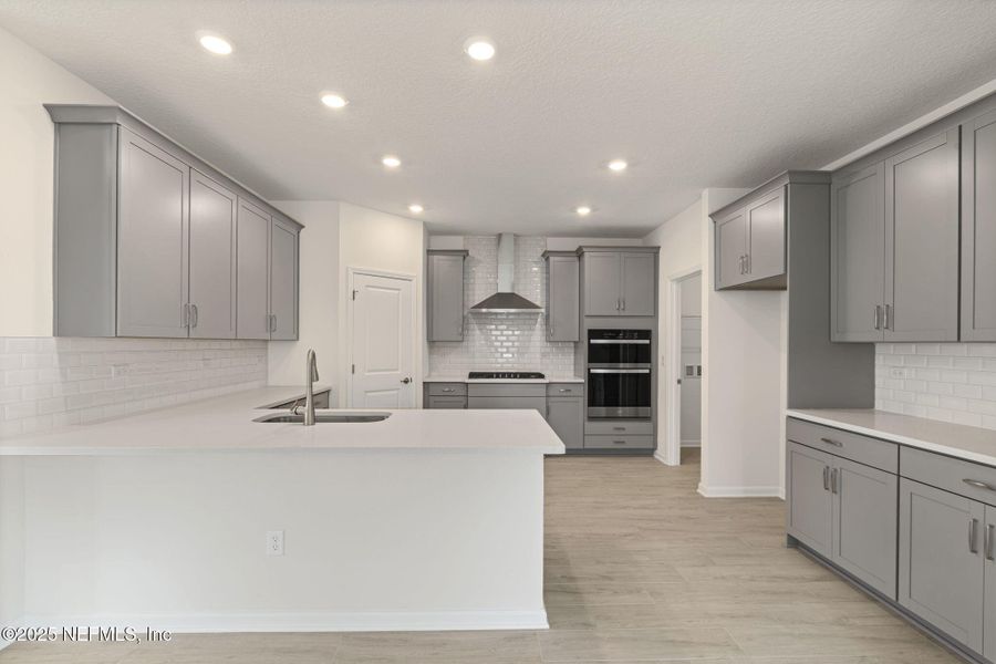 Furnished interior view inside a new home in Beacon Lake, St. Augustine (Image 18).