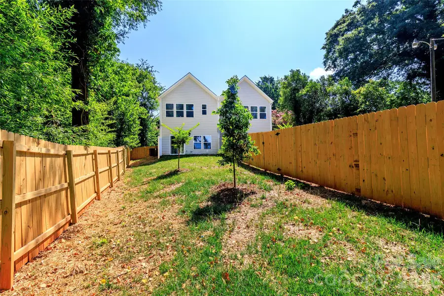 Exterior details and patio area of a home in , Charlotte (Image 4).