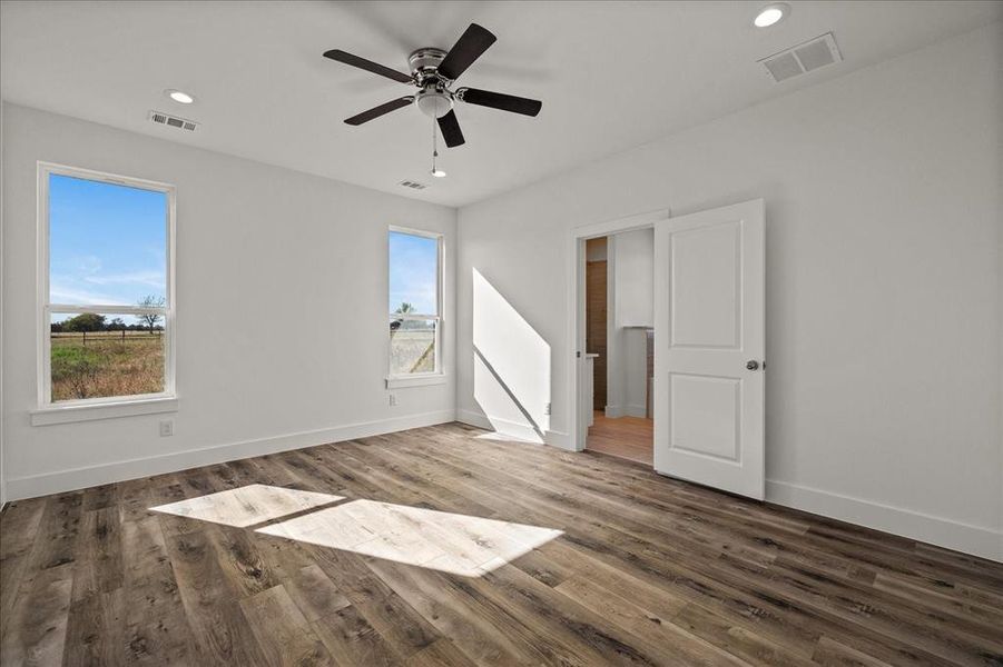 Spacious, unfurnished interior of a new home in Briar Branch Estates, Celeste (Image 16). Spacious, unfurnished interior of a new home in Briar Branch Estates, Celeste (Image 16).