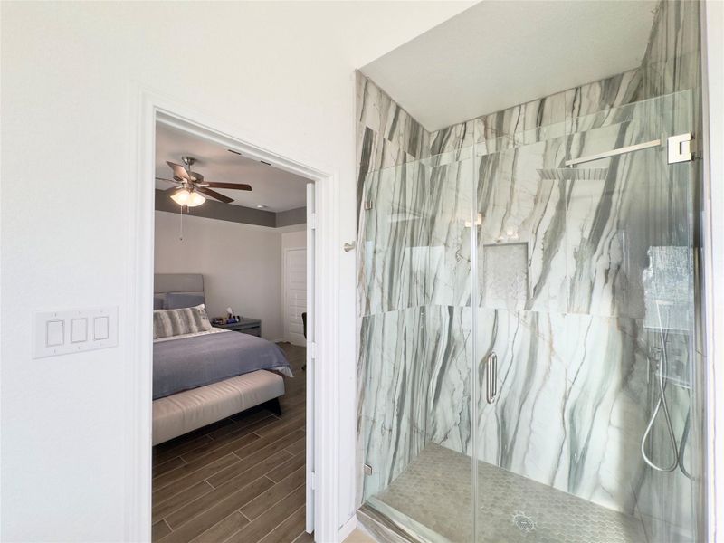 Furnished interior view inside a new home in Lakeview, Waller (Image 14).