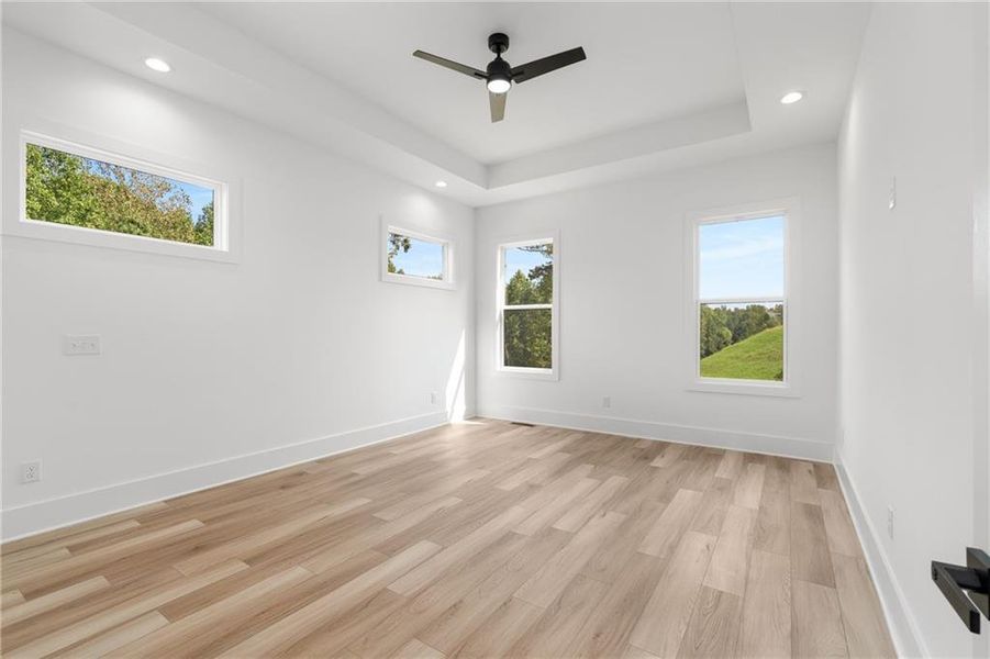 Spacious, unfurnished interior of a new home in , Jefferson (Image 32).