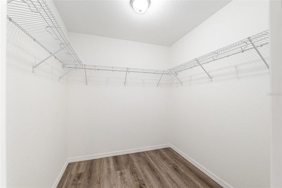 Spacious, unfurnished interior of a new home in , Dunnellon (Image 55).