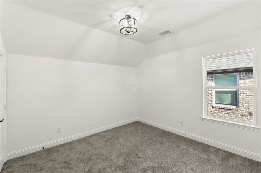 22. 2213 Clairmount - Bed 4