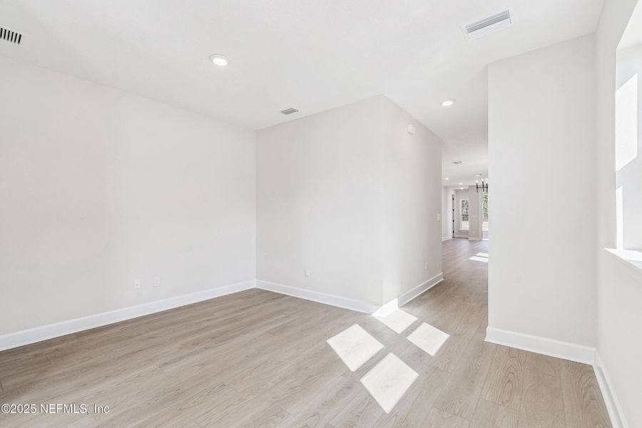 Spacious, unfurnished interior of a new home in Evergreen Island at Silverleaf - Classic, St. Augustine (Image 14). Spacious, unfurnished interior of a new home in Evergreen Island at Silverleaf - Classic, St. Augustine (Image 14).
