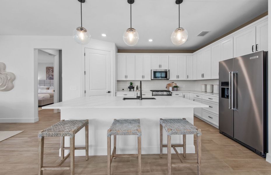 Open kitchen, perfect for entertaining Open kitchen, perfect for entertaining