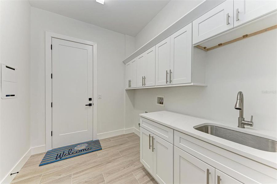 Furnished interior view inside a new home in , Punta Gorda (Image 32). Furnished interior view inside a new home in , Punta Gorda (Image 32).