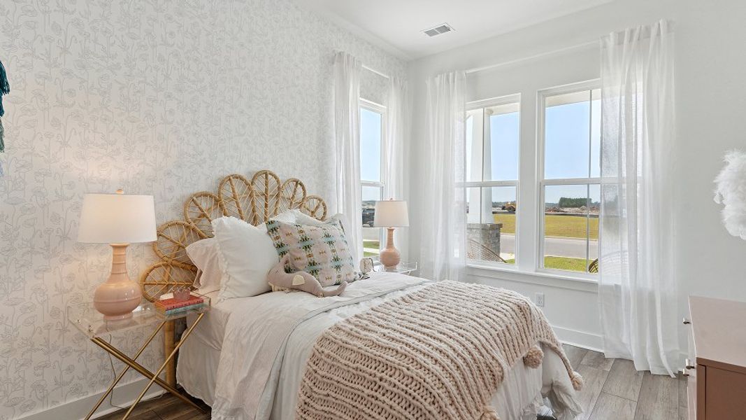 2202 Montgomery Bed3 2of2 F1