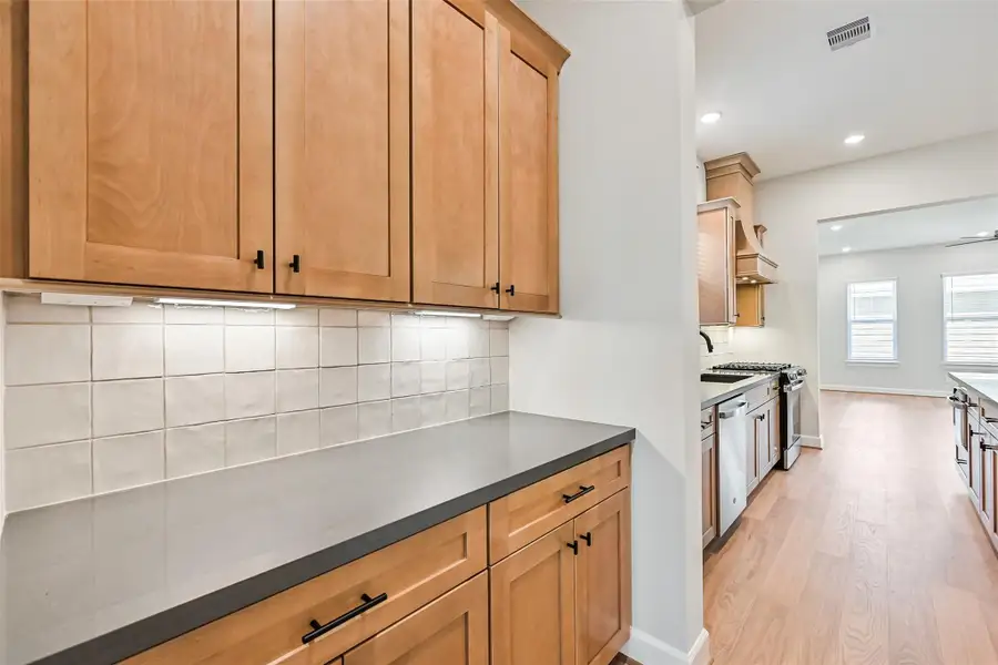 Furnished interior view inside a new home in Pearland Old Townsite, Pearland (Image 12). Furnished interior view inside a new home in Pearland Old Townsite, Pearland (Image 12).