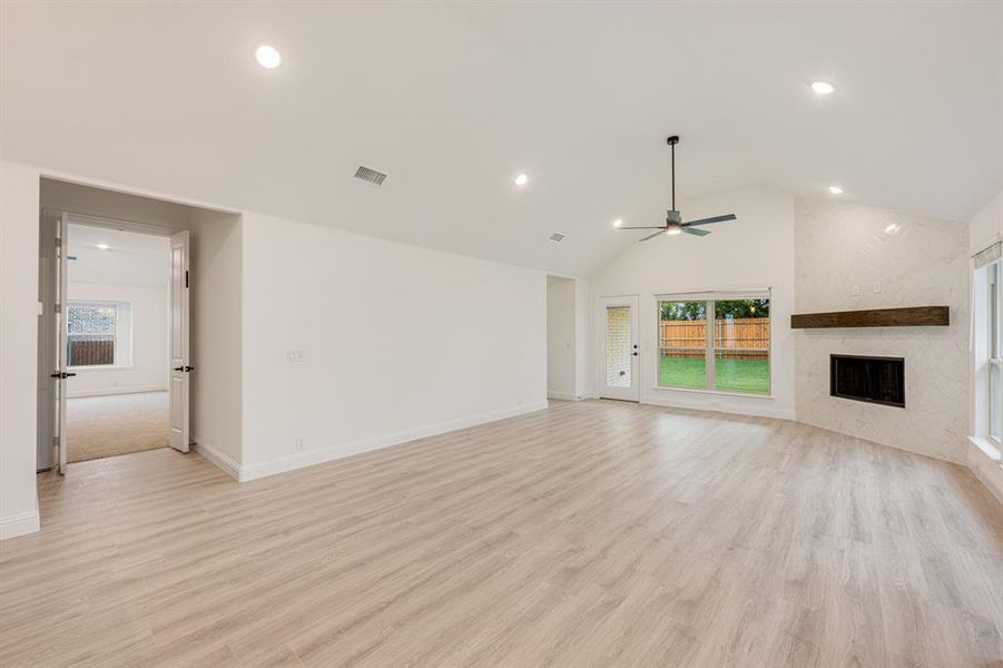 Spacious, unfurnished interior of a new home in Ridgepoint, Midlothian (Image 16). Spacious, unfurnished interior of a new home in Ridgepoint, Midlothian (Image 16).