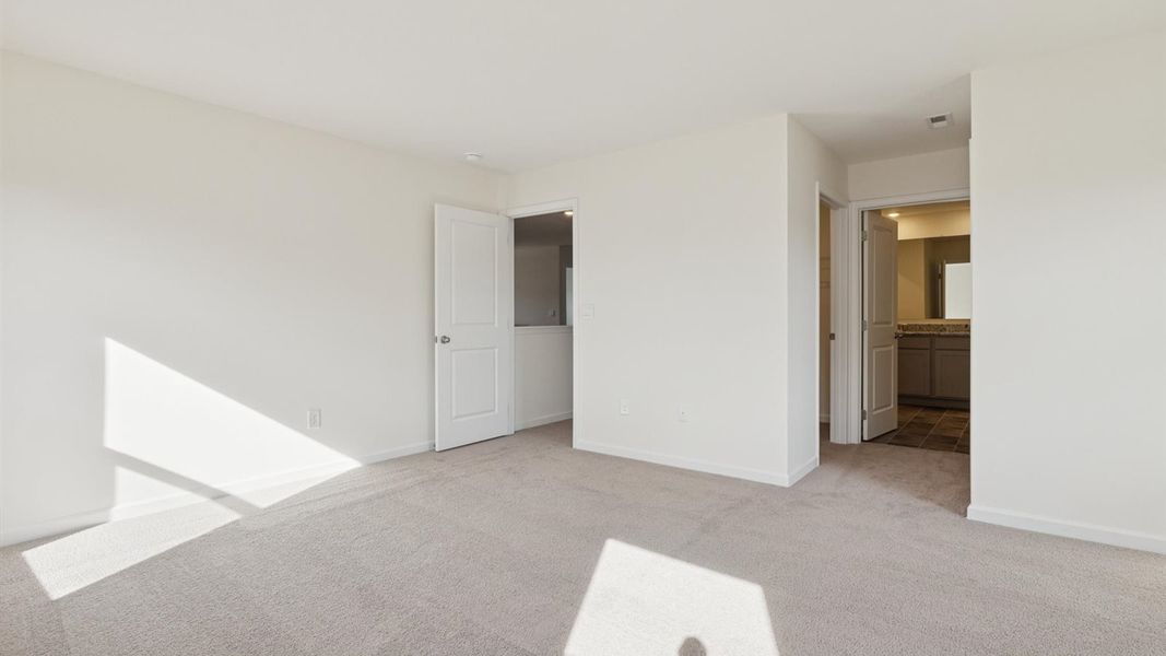 Spacious, unfurnished interior of a new home in Whispering Springs, Maryville (Image 31). Spacious, unfurnished interior of a new home in Whispering Springs, Maryville (Image 31).
