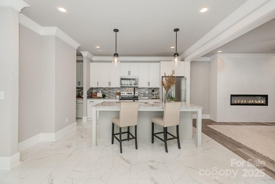 Kitchen with large island