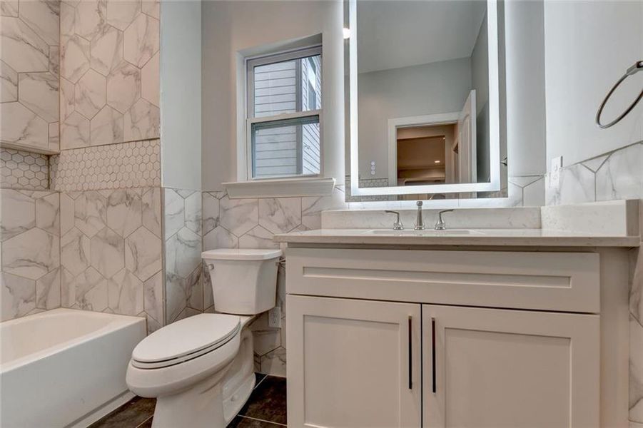 Furnished interior view inside a new home in , Lilburn (Image 15).