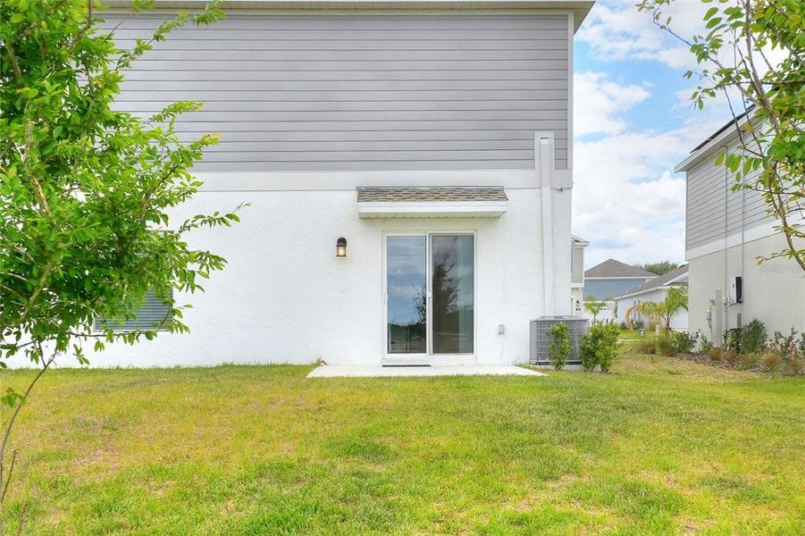 Exterior details and patio area of a home in , Lake Wales (Image 22).