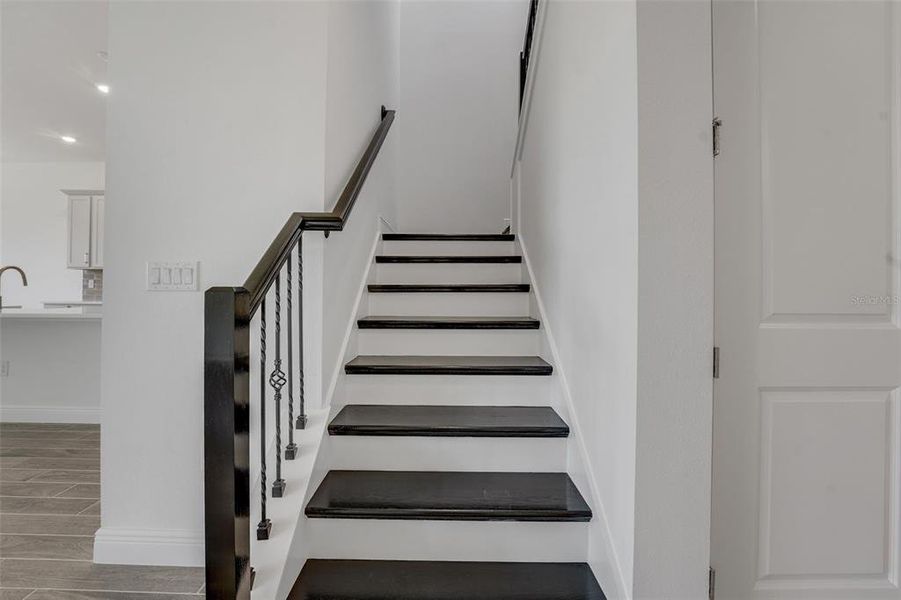 Spacious, unfurnished interior of a new home in Avalon Woods, Winter Garden (Image 45).
