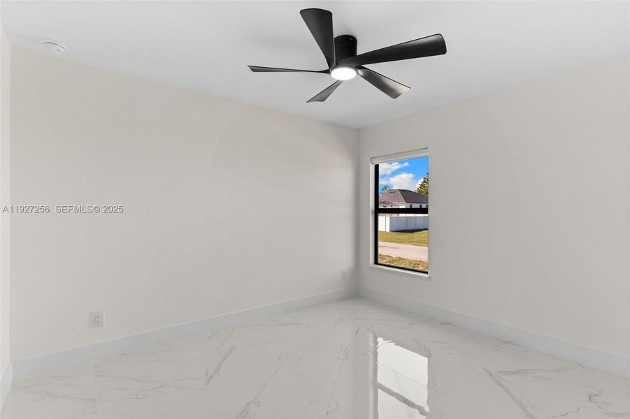 Spacious, unfurnished interior of a new home in , Lehigh Acres (Image 22).