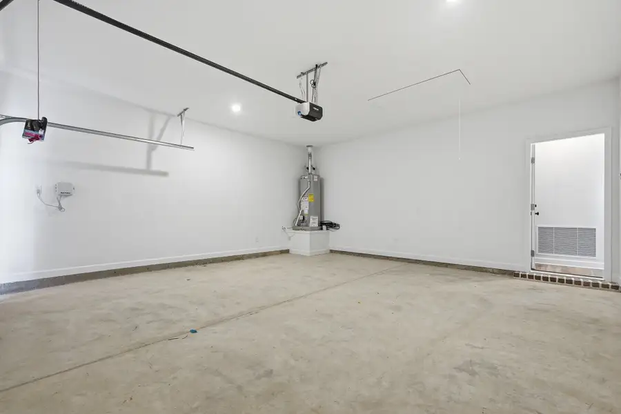 Spacious, unfurnished interior of a new home in McCarthy Estates, Defuniak Springs (Image 21). Spacious, unfurnished interior of a new home in McCarthy Estates, Defuniak Springs (Image 21).