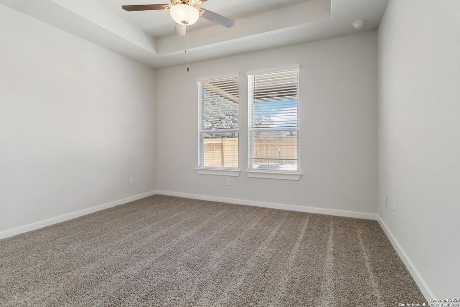 Spacious, unfurnished interior of a new home in Timber Creek, San Antonio (Image 20).
