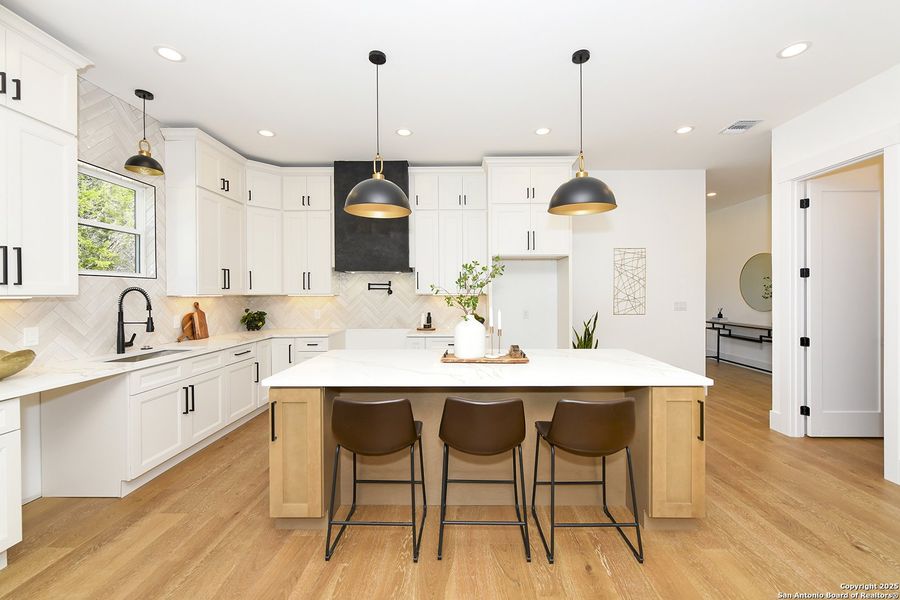 Furnished interior view inside a new home in , Boerne (Image 7).