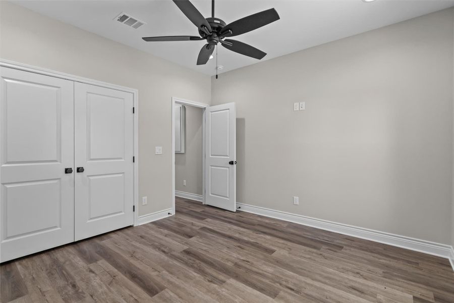 Spacious, unfurnished interior of a new home in , Grapeland (Image 26).