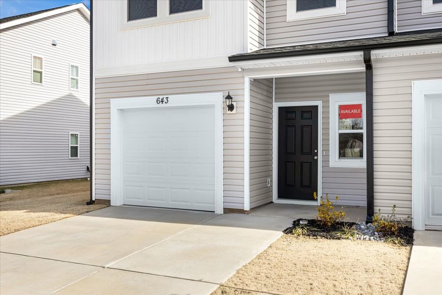 Exterior details and patio area of a home in Windsor, North Augusta (Image 4).