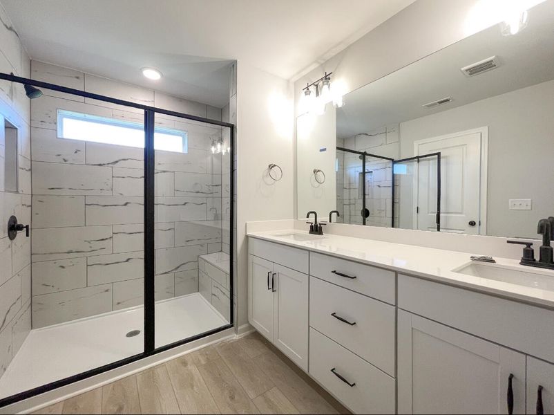Furnished interior view inside a new home in Riverbrooke Townhomes, Simpsonville (Image 8). Furnished interior view inside a new home in Riverbrooke Townhomes, Simpsonville (Image 8).