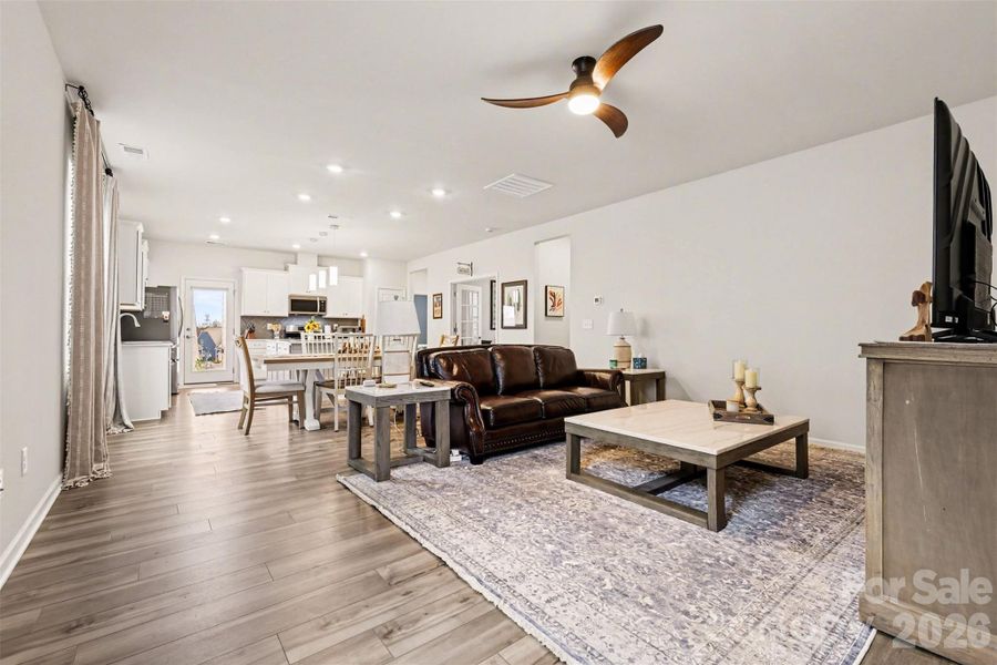 Furnished interior view inside a new home in Elizabeth, Fort Mill (Image 7). Furnished interior view inside a new home in Elizabeth, Fort Mill (Image 7).