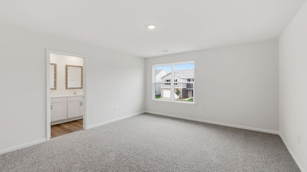 Spacious, unfurnished interior of a new home in Baxter Village, Boiling Springs (Image 30).