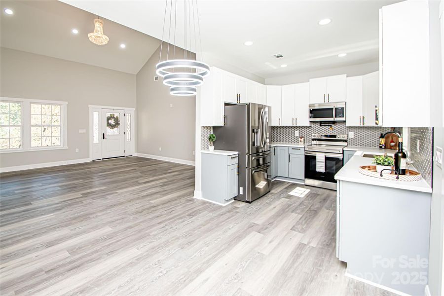 Spacious, unfurnished interior of a new home in , Chester (Image 41).