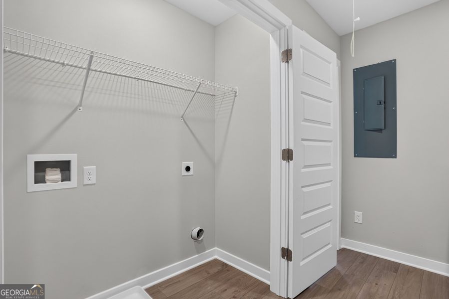 Spacious, unfurnished interior of a new home in The Cottages at East Lanier, Fayetteville (Image 15).