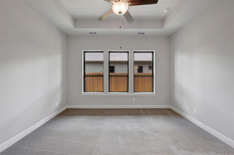 Spacious, unfurnished interior of a new home in Sienna - Landmark Row Collection, Missouri City (Image 25).